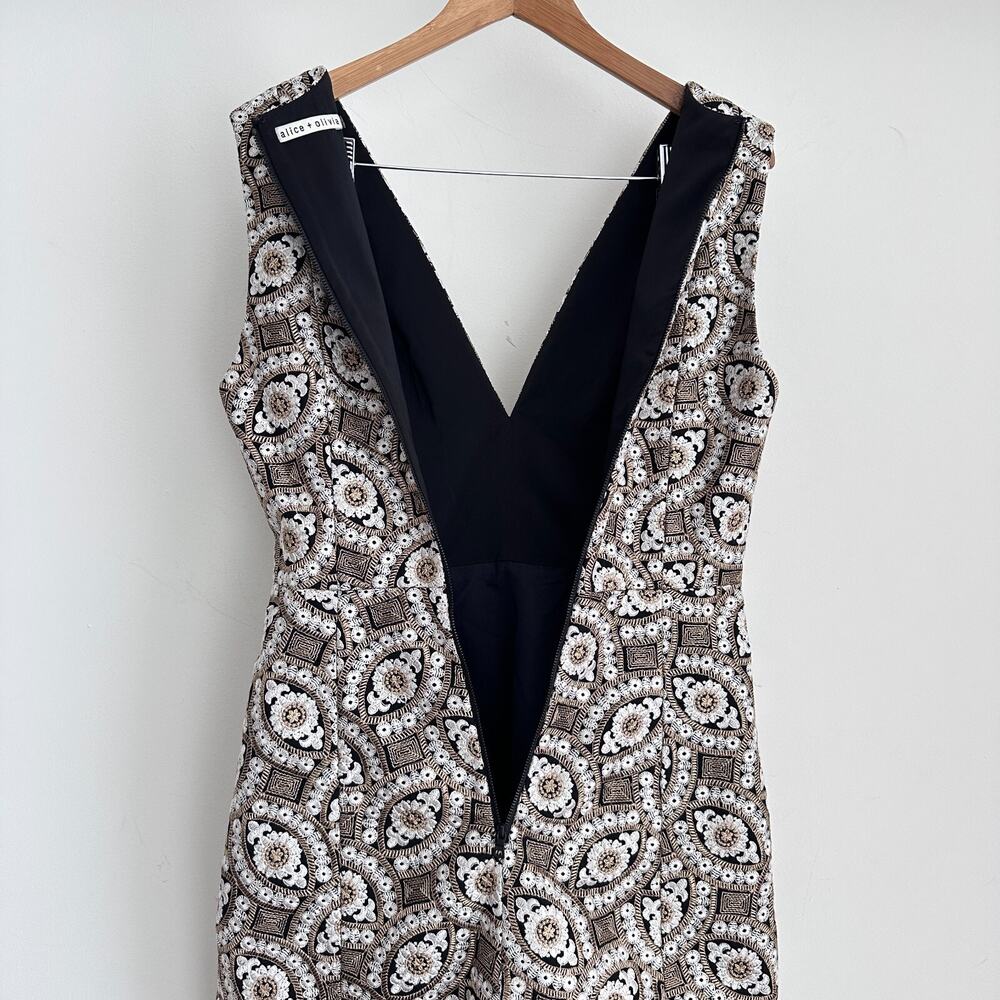Alice + Olivia Mini Dress 6 Gold Embroidered Patty Tapestry 60s Style Retro Glam - Picture 9 of 16
